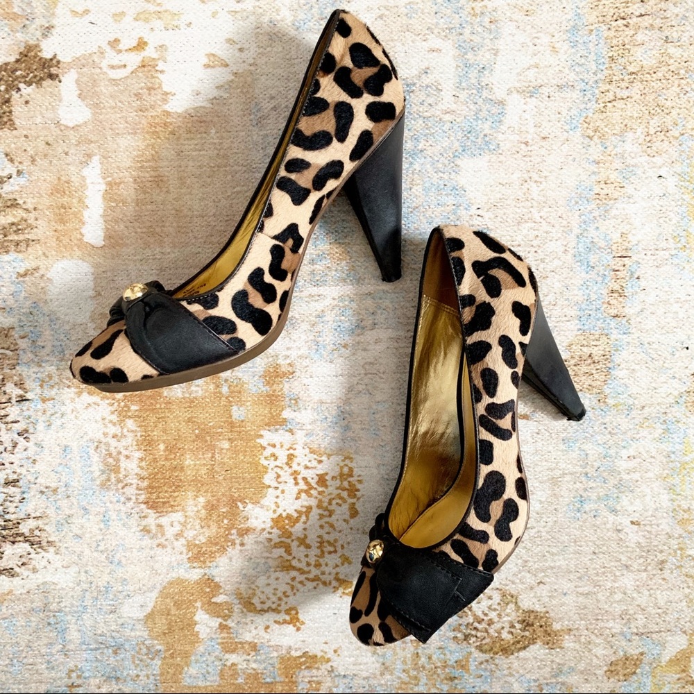 COACH Leopard / Animal Print Pump 6.5